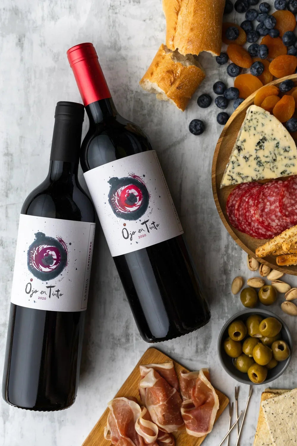 Vinos de viña la Sirca, Ojo Tinto, Carmenere y Cabernet Sauvignon a encontrar en tu tienda de vinos favorita Les Dix Vins
